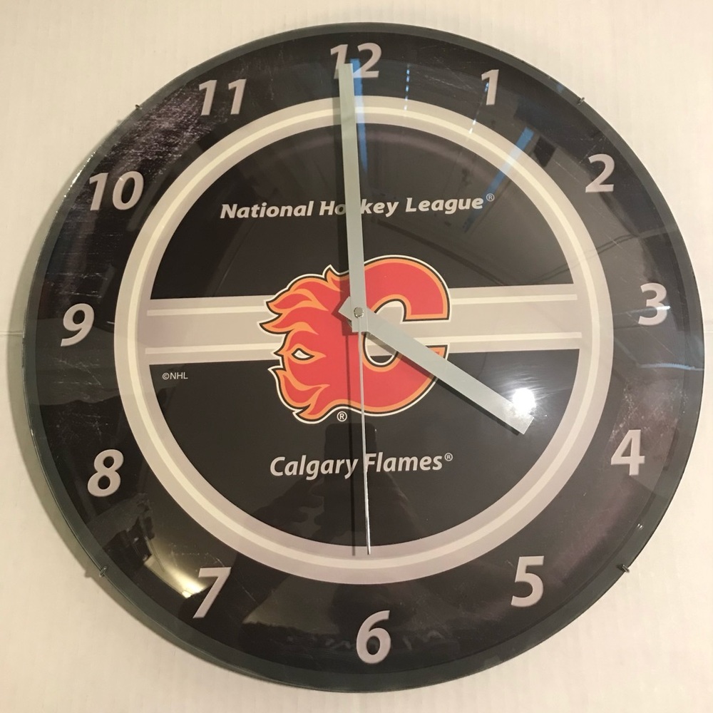 NHL Calgary Flames Clock 14 Inch Diameter Logo